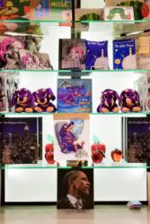 Ellie Books at JFK Airport in New York City